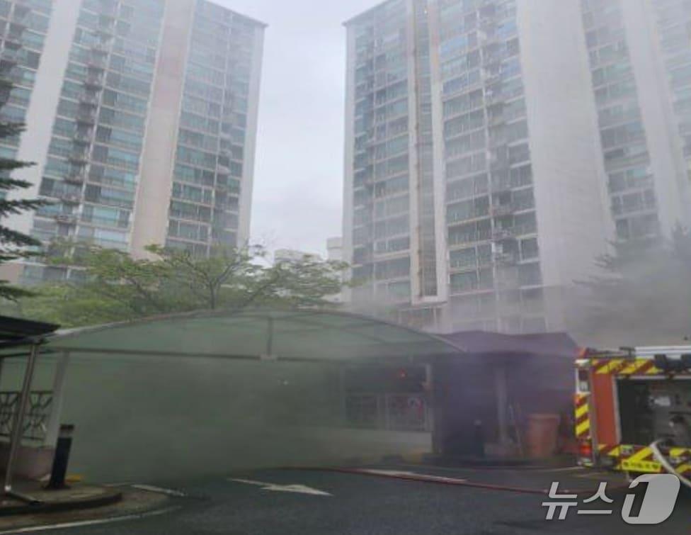 본문 이미지 -  화재 현장. (경기도소방재난본부 제공. 재판매 및 DB 금지) 2025.5.2/뉴스1