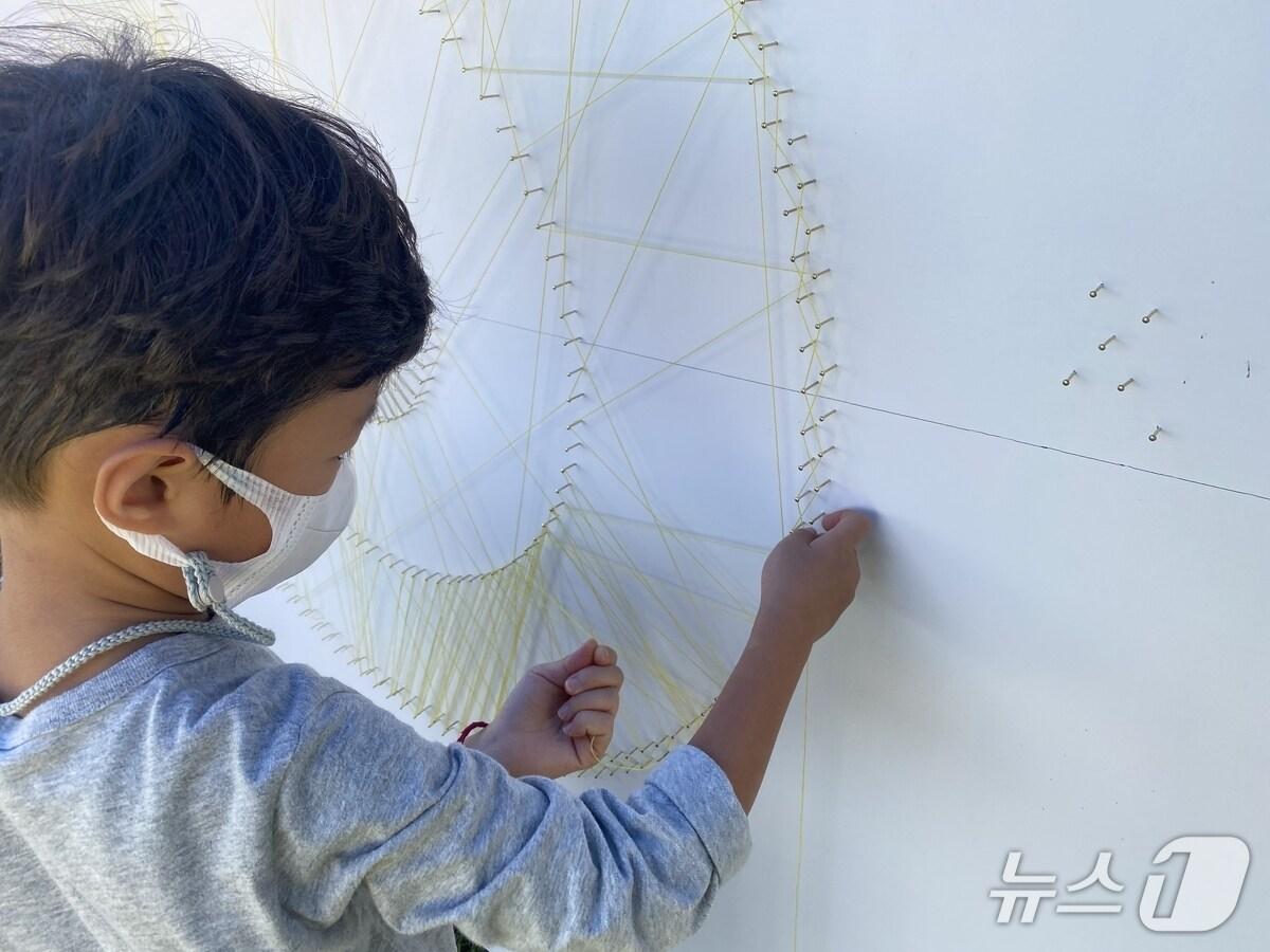본문 이미지 - 청도박물관 '손끝 상상' 털실 엮기 체험(청도군 제공. 재판매 및 DB금지)/뉴스1