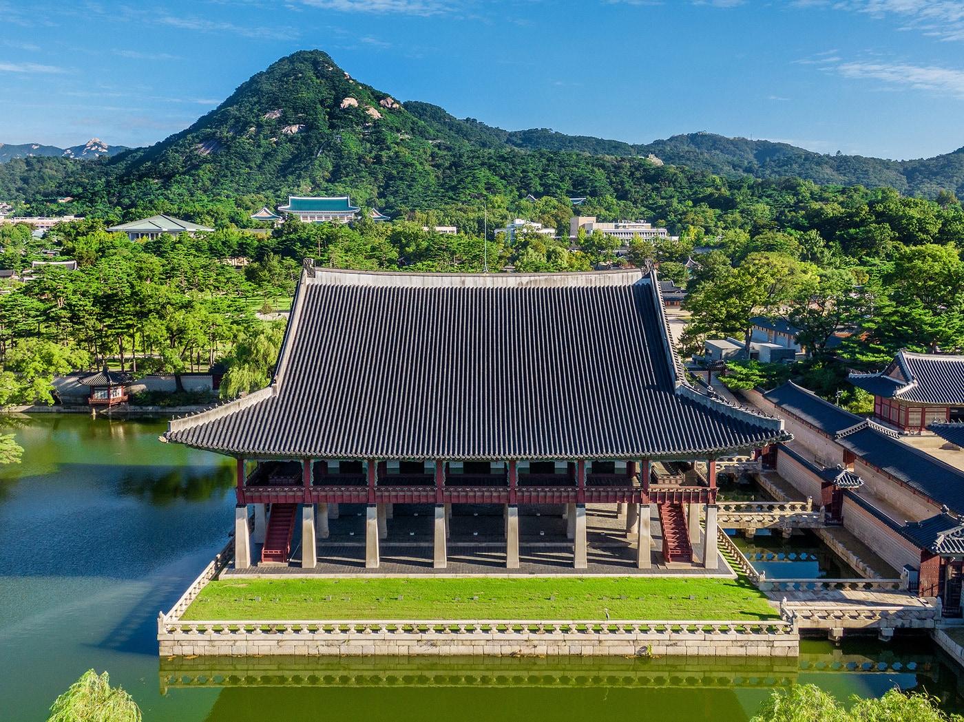본문 이미지 - 경복궁 경회루 전경(국가유산청 제공)