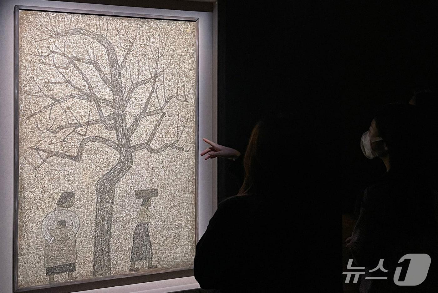 2021년 11월 1일, 국립현대미술관 덕수궁에서 전시&#39;박수근의 &#39;봄을 기다리는 나무&#39; 회고전. 2021.11.10/뉴스1 ⓒ News1 김명섭 기자