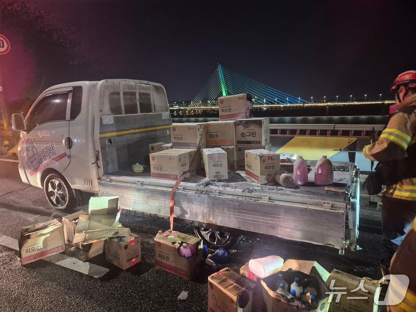 본문 이미지 - 화재 차량 사진.(서울시 제공)