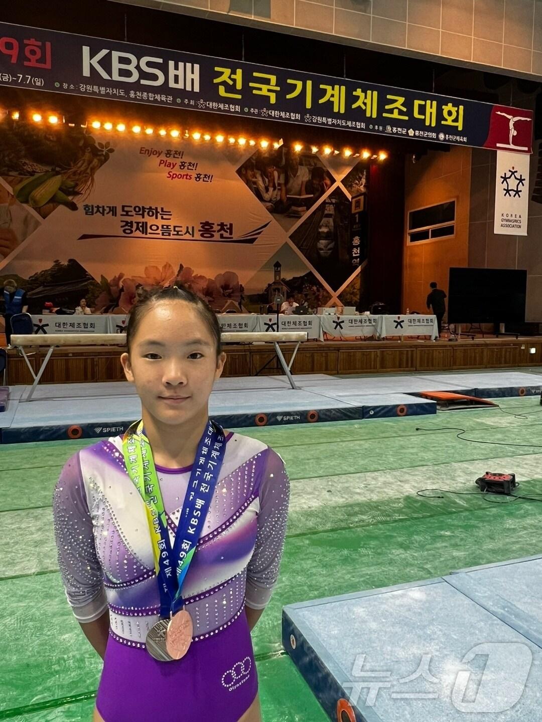 본문 이미지 - 체조 종목 광주체육중 송채연 선수. &#40;광주시체육회 제공. 재판매 및 DB금지&#41; /뉴스1 