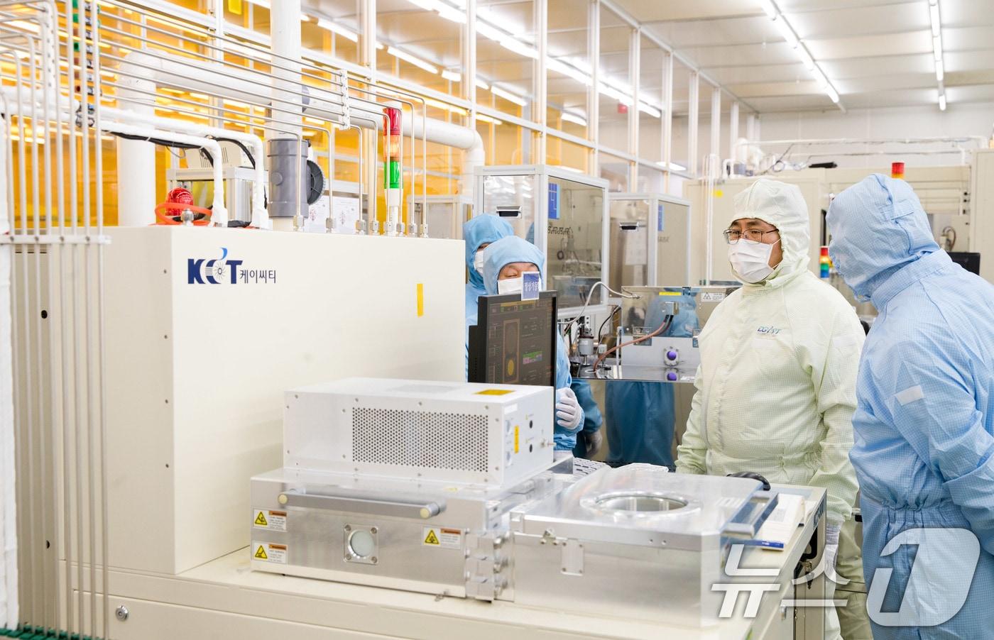 본문 이미지 - 사진은 대구의 한 연구실. (과학기술정보통신부 제공)