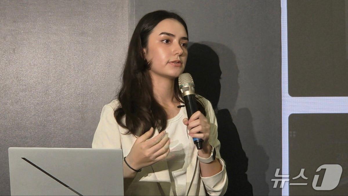 본문 이미지 - 캐서린 장&#40;Katherine Chiang&#41; 시놀로지 마케팅 매니저가 컴퓨텍스 2025 시놀로지 클라우드 기반 VSaaS 플랫폼 C2 Surveillance Station 발표 미디어 이벤트에서 발언하고 있다. 2025.5.21뉴스1 ⓒ News1 김민석 기자