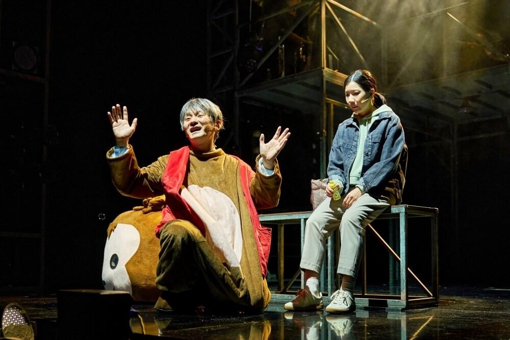 본문 이미지 - 2023년 '쇼맨' 공연 사진(국립정동극장 제공)