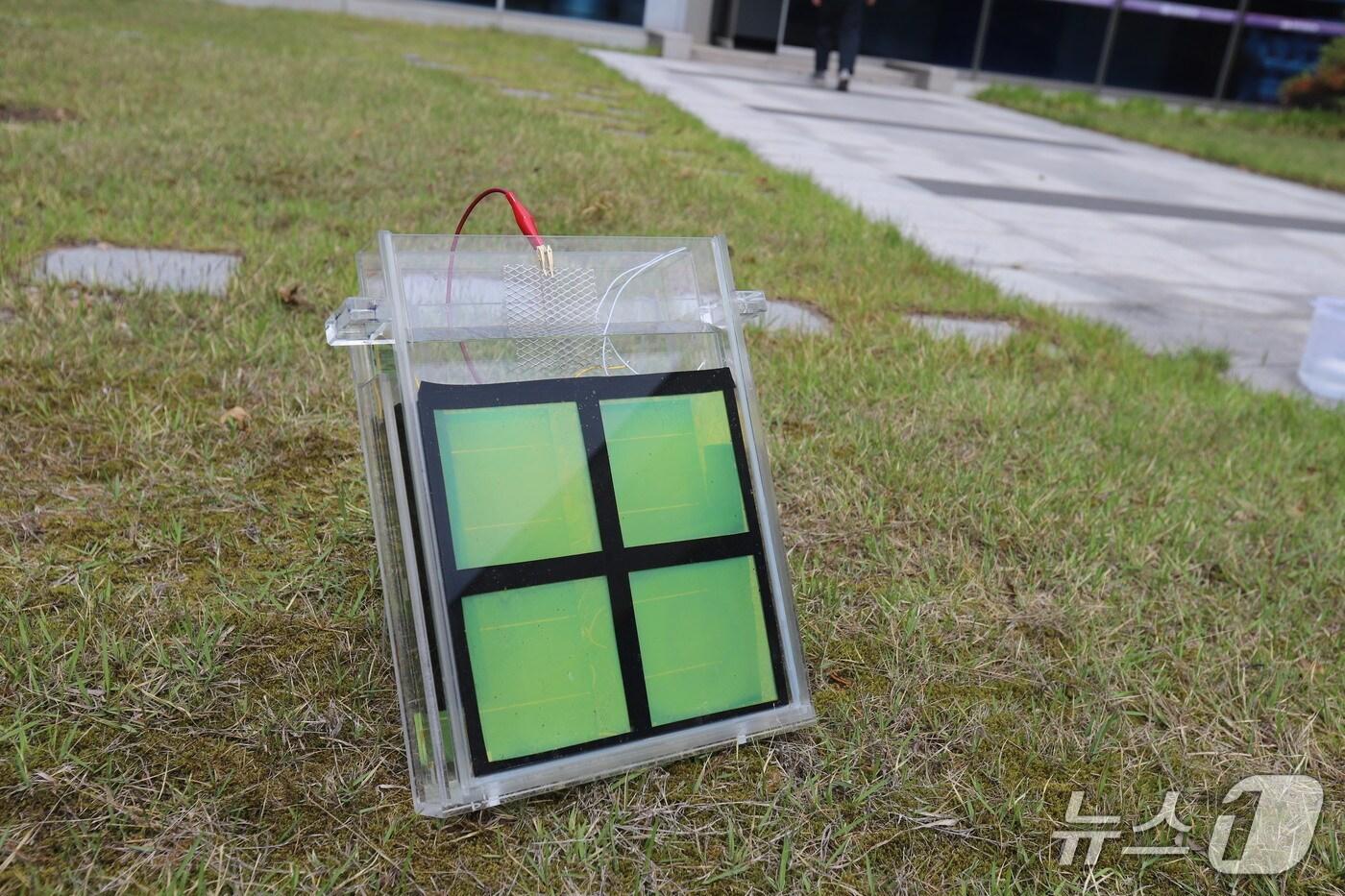 한국기계연구원 나노리소그래피연구센터 이지혜 센터장 연구팀에서 개발한 초대형 광전극 시스템(기계연 제공) /뉴스1