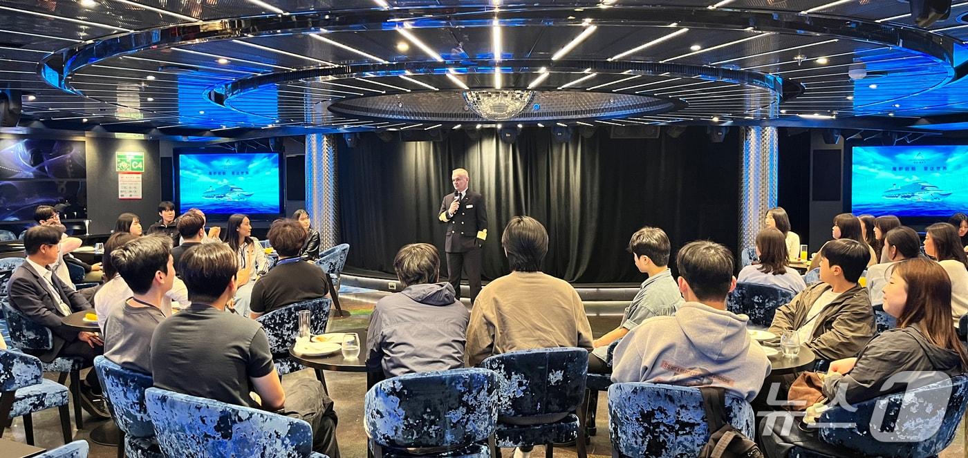 본문 이미지 - 지난 10일 제주에 도착한 아도라 매직시티(Adora Magic City)에서 진행된 제주대학생 쉽 투어 현장.(제주관광공사 제공, 재판매 및 DB 금지)