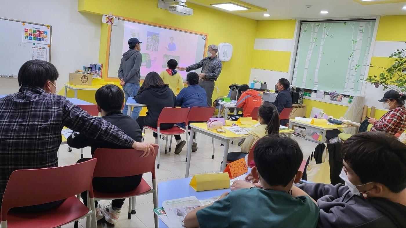 충북국제교육원 북부운영팀 별별학당 수업 모습.&#40;충북교육청 제공. 재판매 및 DB금지&#41;/뉴스1