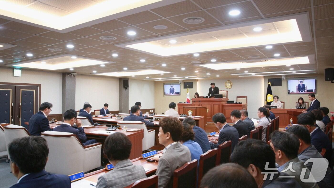 전북 장수군의회가 22일 제375회 임시회를 개회했다.&#40;의회 제공. 재판매 및 DB금지&#41;2025.5.22&#41;