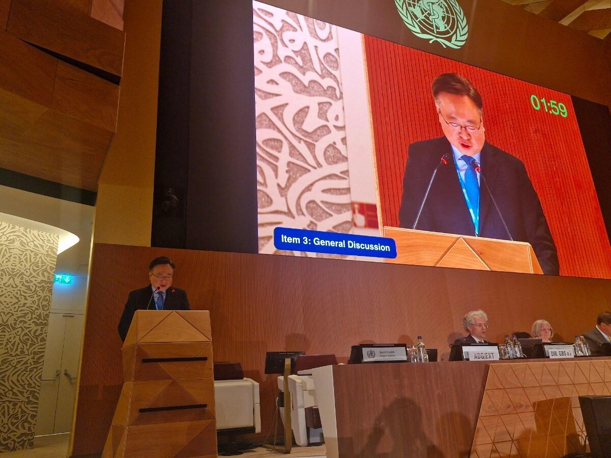 본문 이미지 - 조규홍 보건복지부 장관이 지난 19일부터 스위스 제네바에서 열린 세계보건기구(WHO) 제78차 세계보건총회에 참석해 기조연설을 하고 있다.(보건복지부 제공)