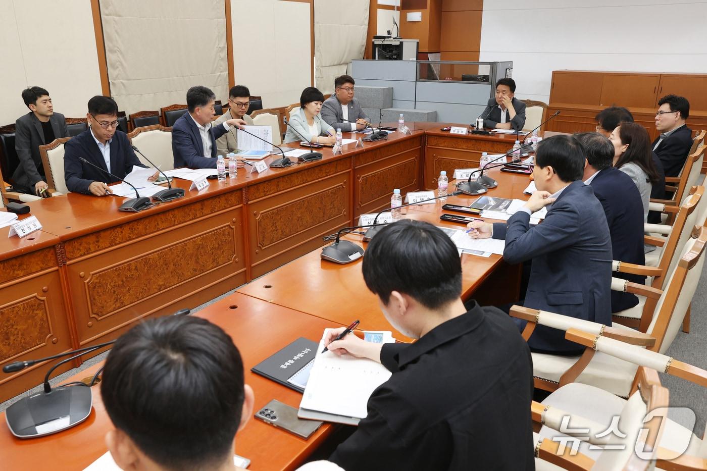 22일 비공개로 진행된 옛 청풍대교 정원화사업 기본구상 연구용역.&#40;김꽃임 도의원 제공. 재판매 및 DB금지&#41;/뉴스1   