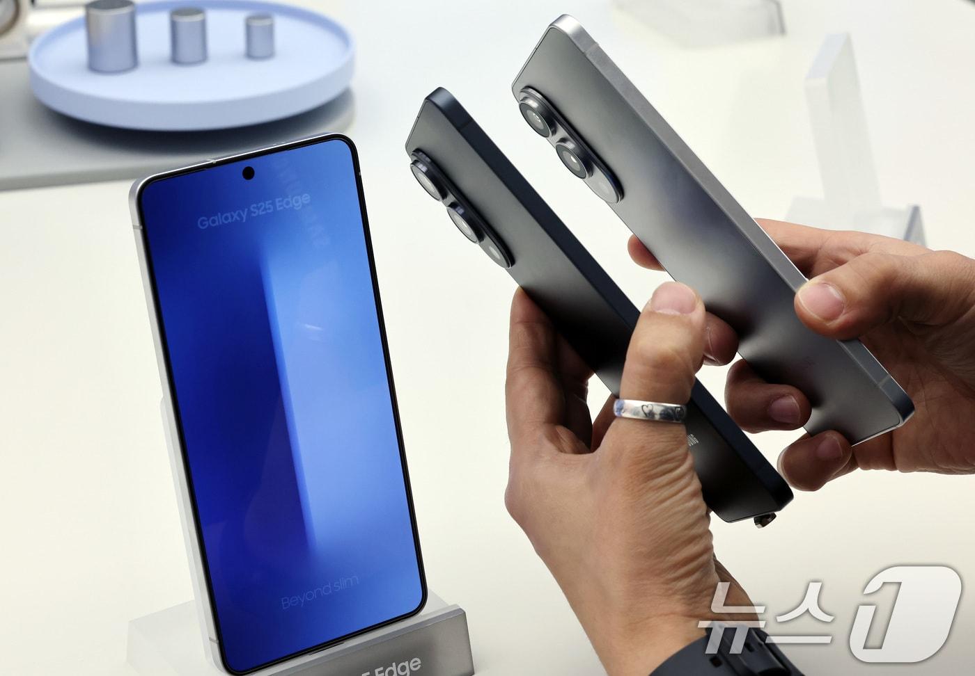 갤럭시S25 엣지 2025.5.23/뉴스1 ⓒ News1 이동해 기자