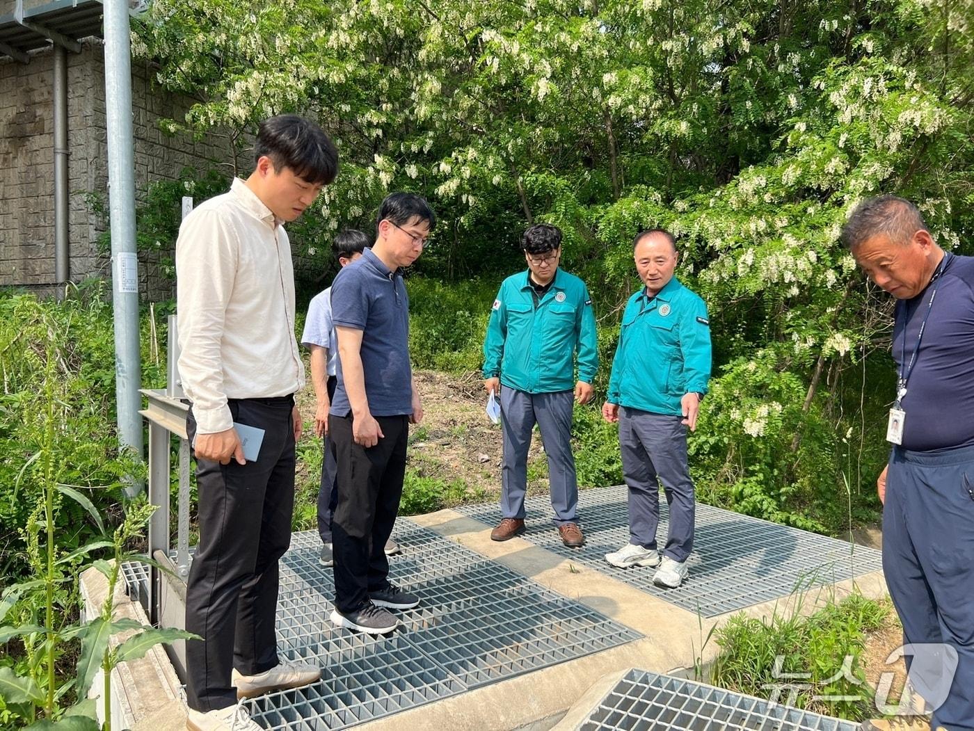 본문 이미지 - 점검.(시흥시 제공)