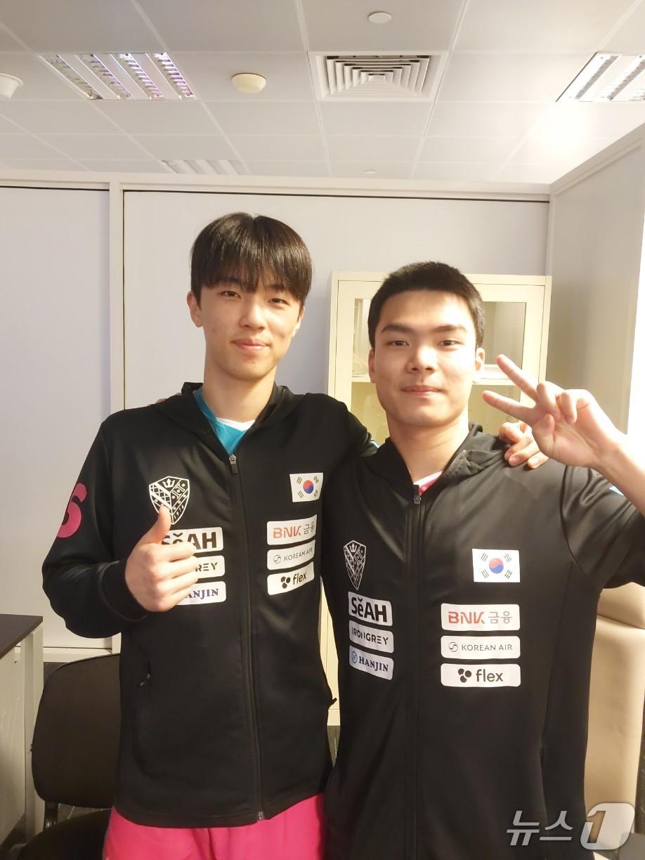 본문 이미지 - 도하 세계선수권에 훈련 파트너로 함께하는 김가온&#40;왼쪽&#41;과 임유노 ⓒ News1 사진공동취재단