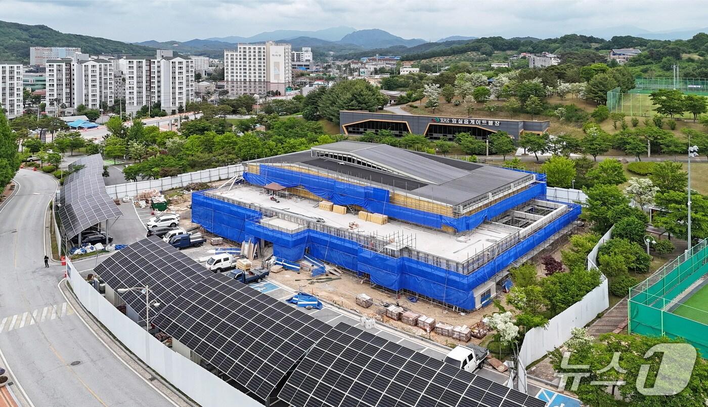 전북 임실군의 생활체육관(피구‧탁구장) 건립 사업이 현재 내부 마감공사 단계에 접어들며 순조롭게 진행되고 있다.(임실군제공. 재판매 및 DB금지)2025.5.25/뉴스1