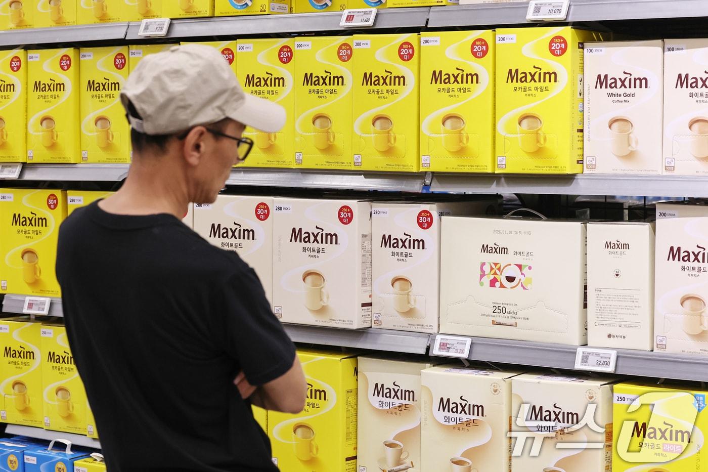 커피 원두값이 큰 폭으로 오르며 식음료와 프랜차이즈 업계가 원가 부담에 따른 가격 인상 행렬이 이어지고 있다. 2025.5.25/뉴스1 ⓒ News1 민경석 기자