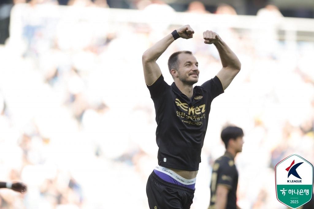 본문 이미지 - 인천 유나이티드 공격수 무고사. &#40;한국프로축구연맹 제공&#41;