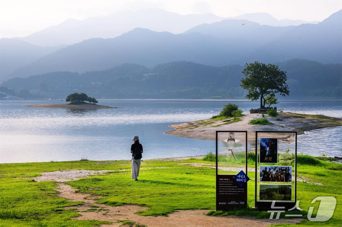 대청호 생태테마관광 프로그램 모습.(대전관광공사 제공, 재판매 및 DB 금지)/뉴스1