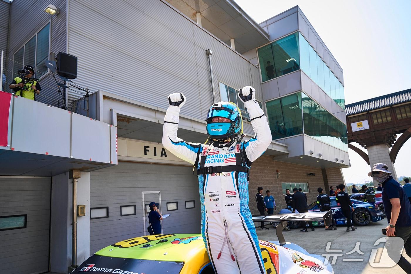 박규승이 슈퍼레이스 챔피언십 2라운드 6000 클래스에서 우승했다. &#40;슈퍼레이스 제공&#41;