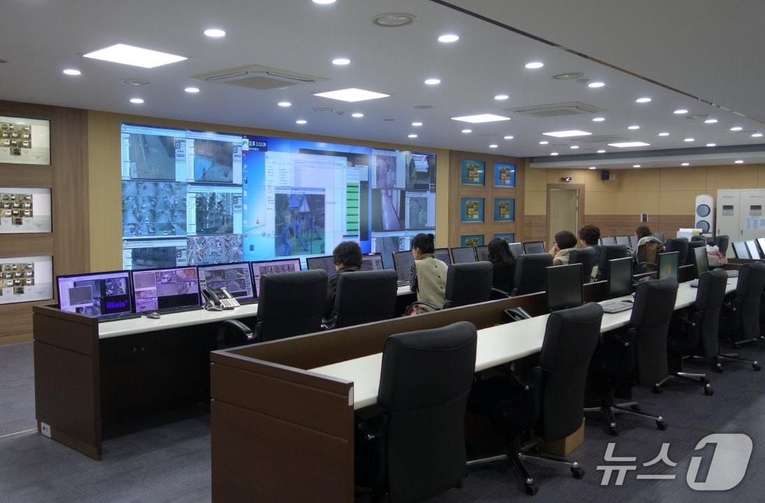 본문 이미지 - 청주시 통합관제센터.(시 제공)