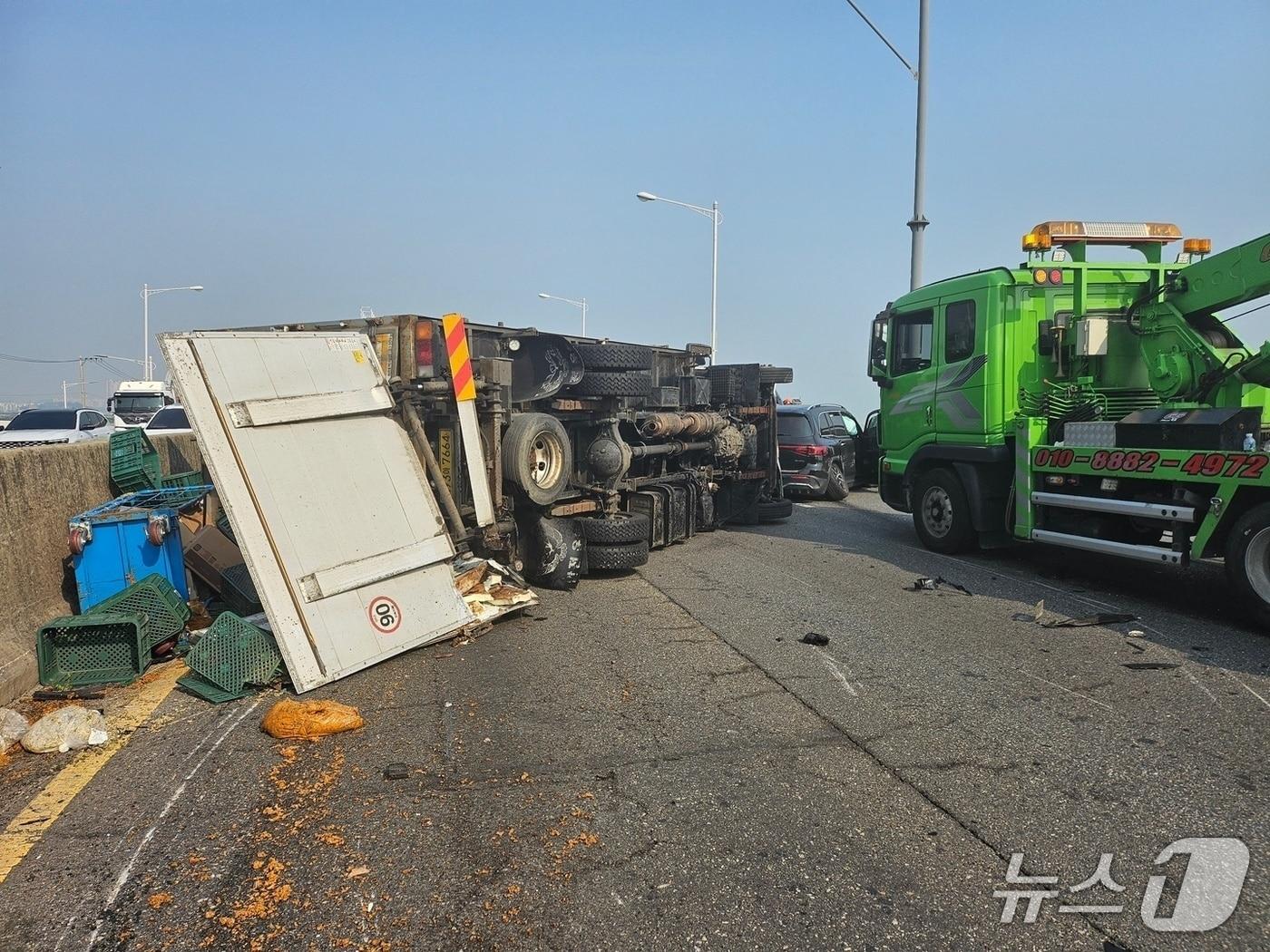 본문 이미지 - 사고현장(경기 김포소방서 제공.재판매 및 DB금지)