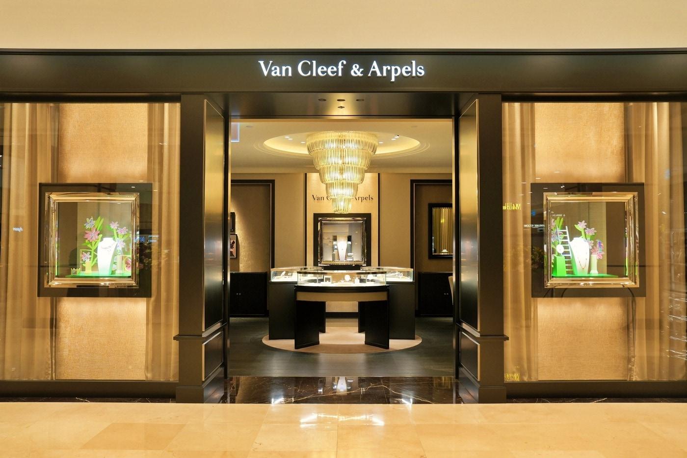 본점 반클리프 아펠 매장 전경.(롯데백화점 제공)