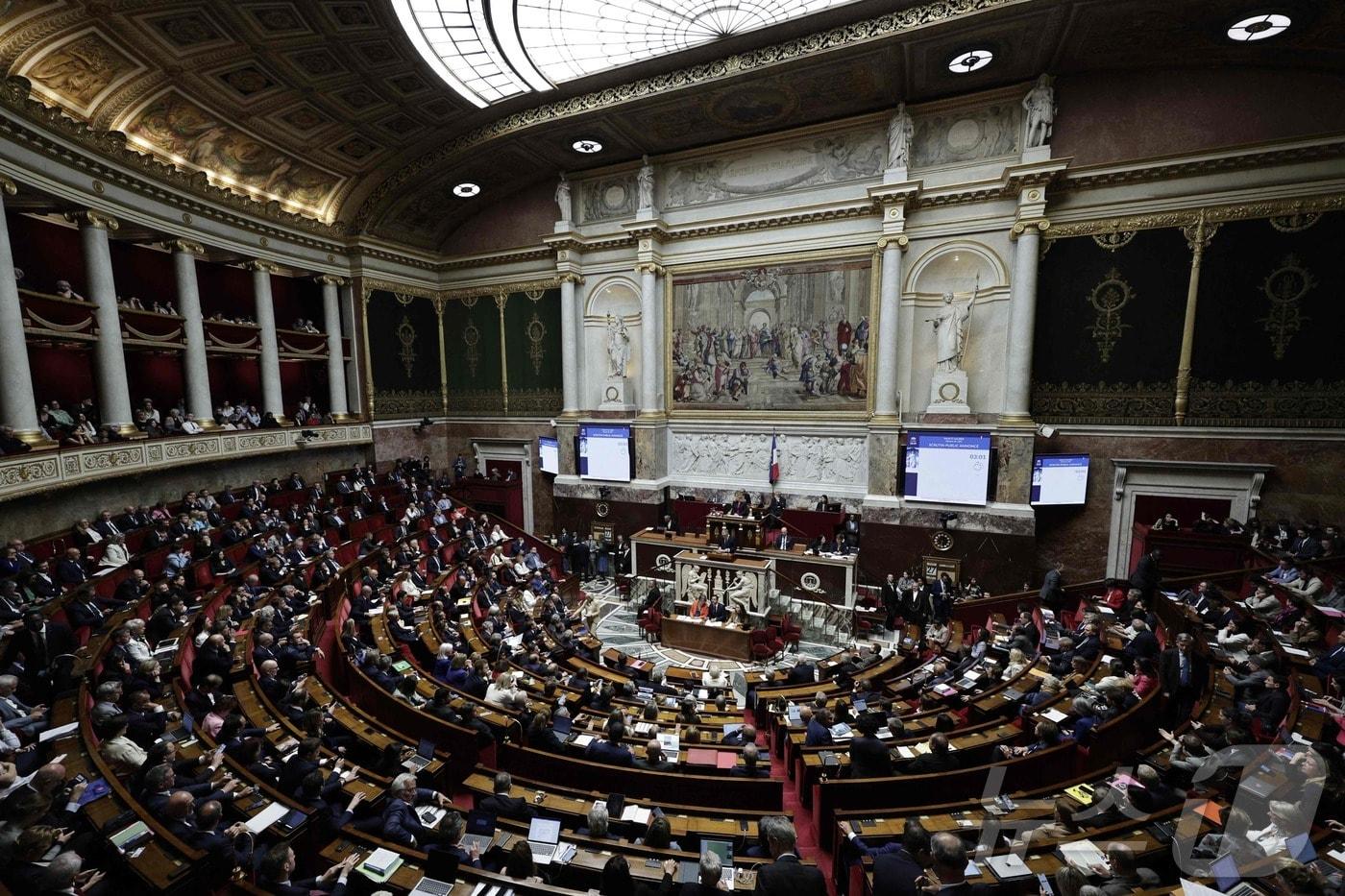 2025년 5월 27일 조력사 관련 법안 투표가 이뤄지는 프랑스 하원.ⓒ AFP=뉴스1
