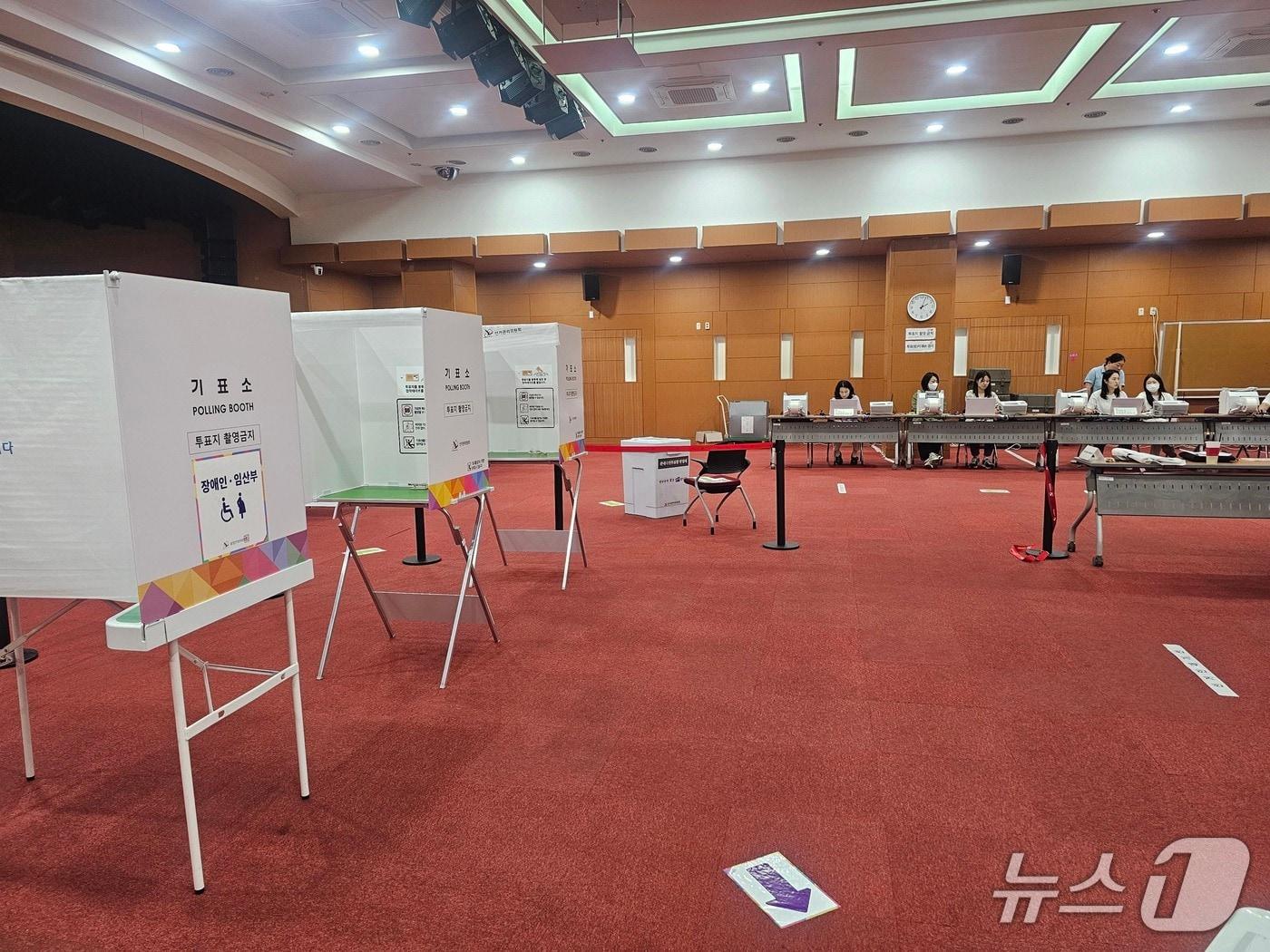 본문 이미지 - 진주시 상대동 사전투표소. 2025.5.28/뉴스1 한송학기자