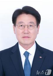 본문 이미지 - 정치교 한전 상임이사 