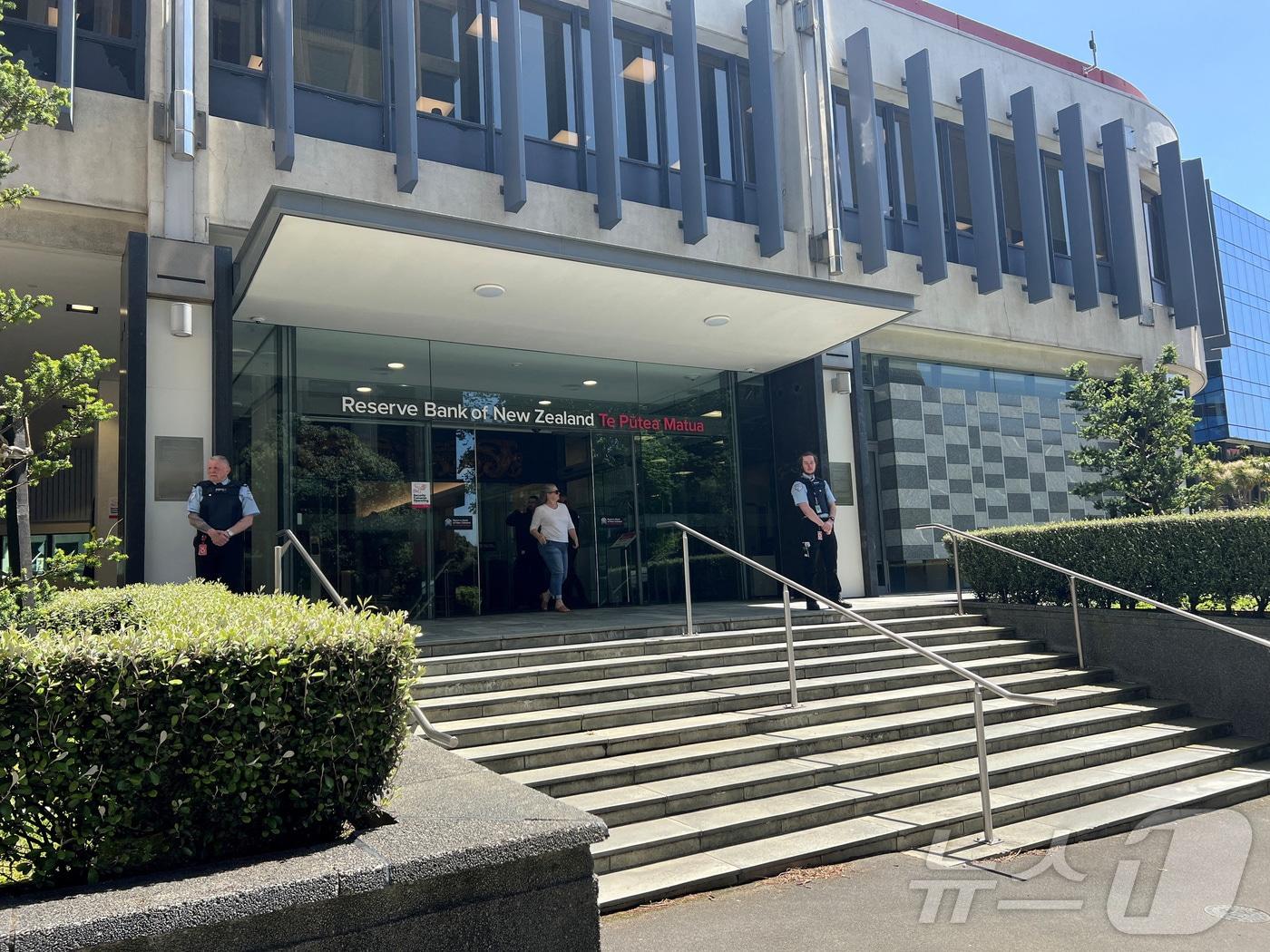 본문 이미지 - 뉴질랜드 중앙은행 건물 ⓒ 로이터=뉴스1