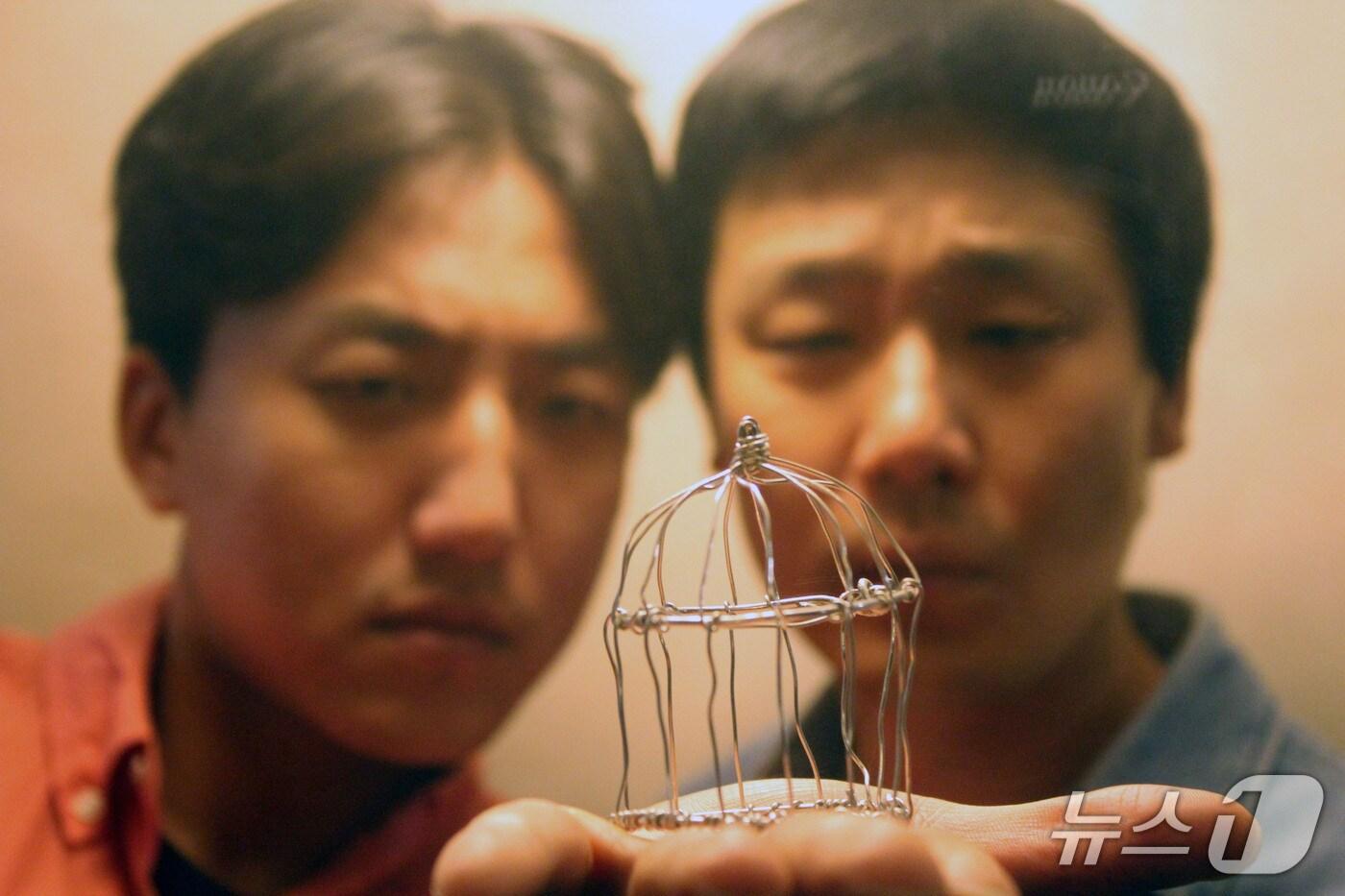 부조리 연극 '벽' 설정사진