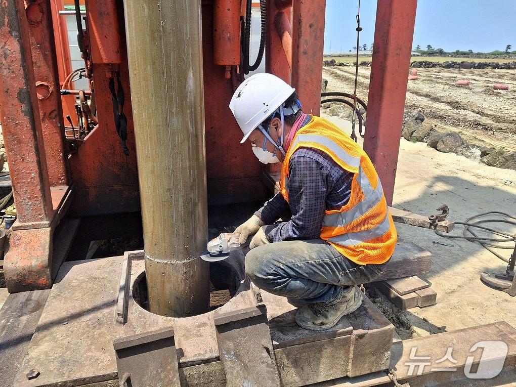 본문 이미지 - 제주 노후 관정 보수·보강 현장.(한국농어촌공사 제주지역본부 제공, 재판매 및 DB 금지)