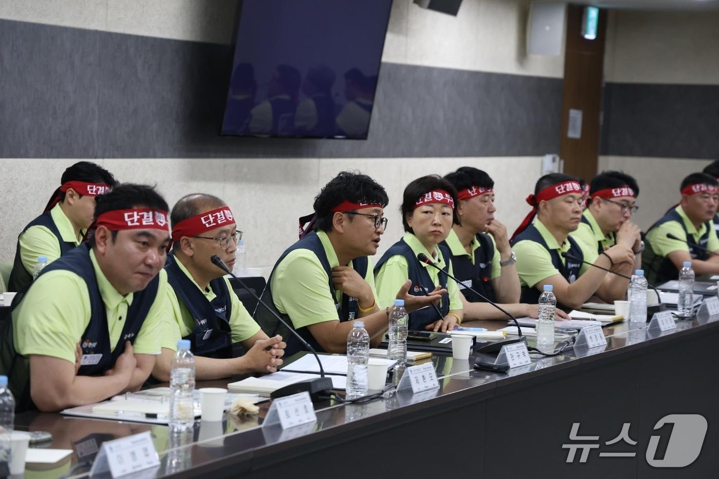 노사 상견례(전국금속노동조합 한국GM지부 제공.재판매 및 DB금지)