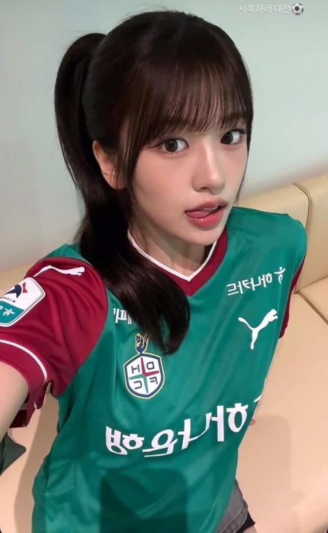 본문 이미지 - 안유진 인스타그램