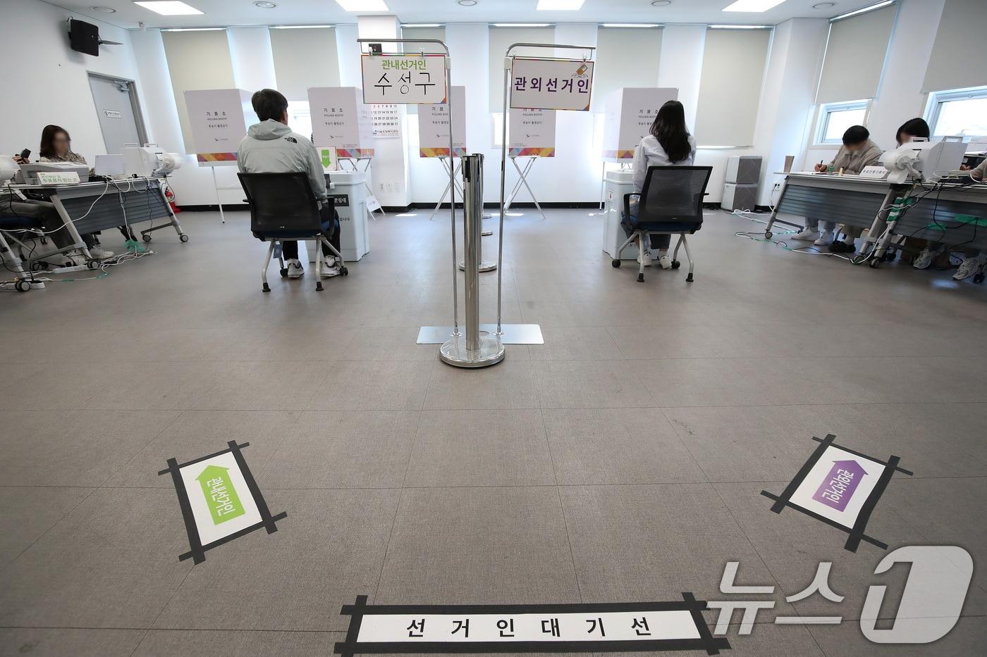 대구에서 제21대 대통령 선거와 관련 총 39건의 112 신고가 접수된 것으로 나타났다. 사진은 대구의 한 사전투표소.  2025.5.30/뉴스1 ⓒ News1 자료 사진