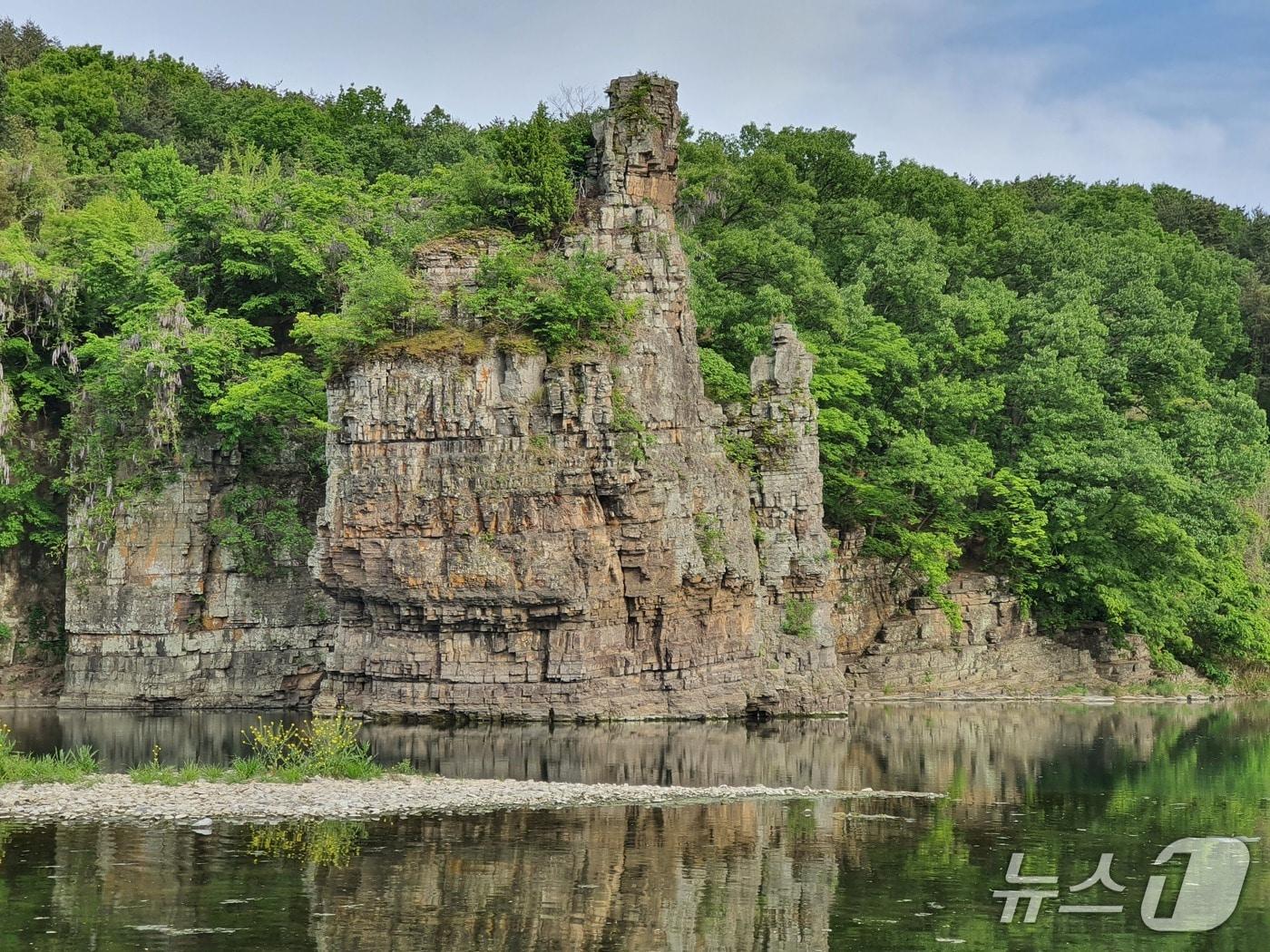 본문 이미지 - 선바위 선돌.(울산광역시제공, 재판매 및 DB 금지)
