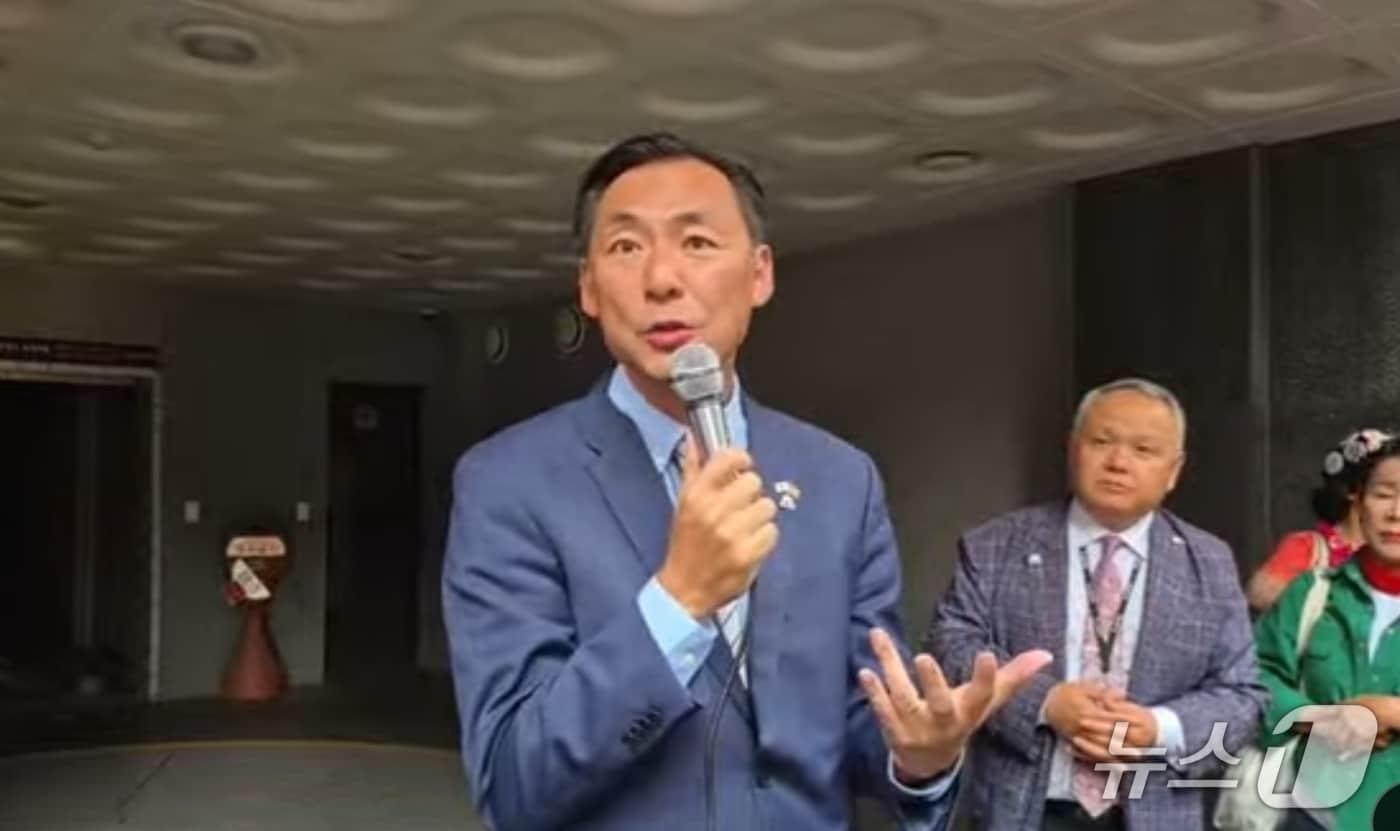 모스 탄 전 미국 국제형사사법대사 &#40;유튜브 채널 &#39;일롱 머스크&#39; 갈무리&#41;