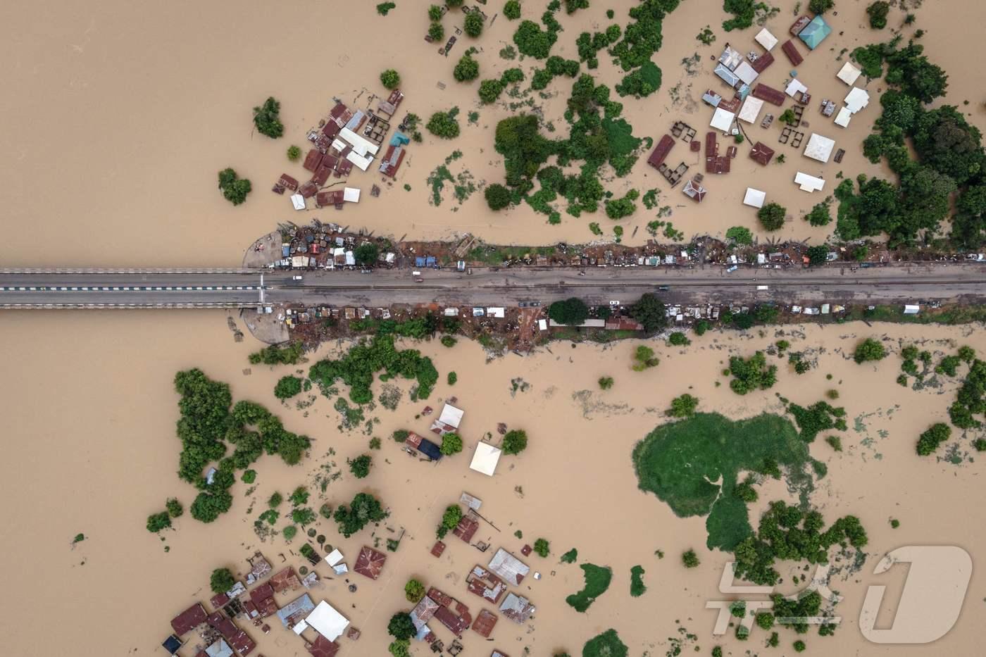 NIGERIA-WEATHER-FLOOD ⓒ AFP=뉴스1