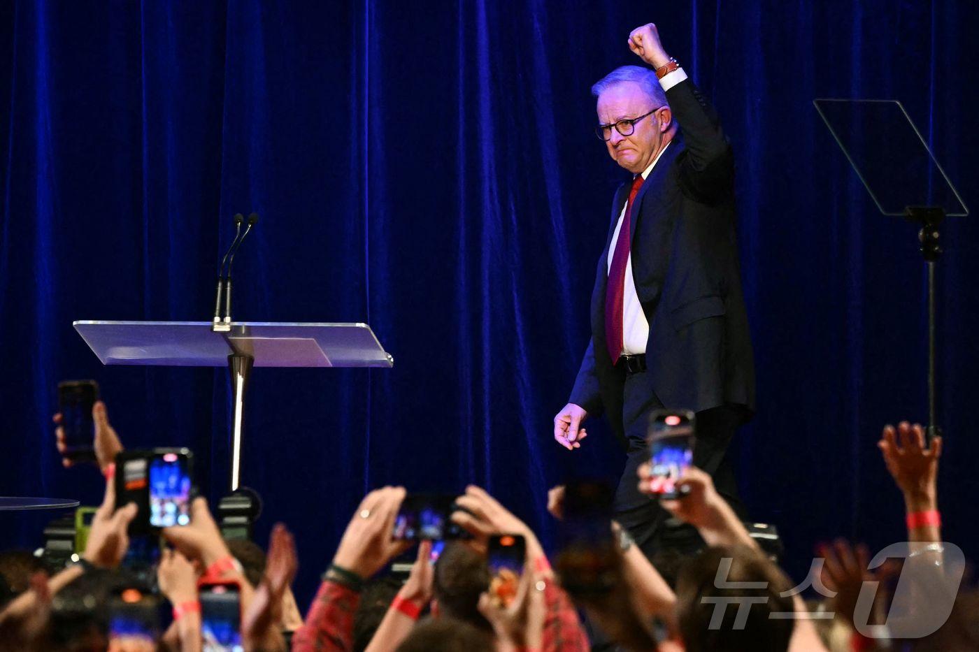 앤서니 앨버니지 호주 총리가 3일(현지시간) 시드니에서 집권 노동당이 총선서 승리한 뒤 연설을 하기 위해 도착하고 있다. 2025.05.04 ⓒ AFP=뉴스1 ⓒ News1 우동명 기자