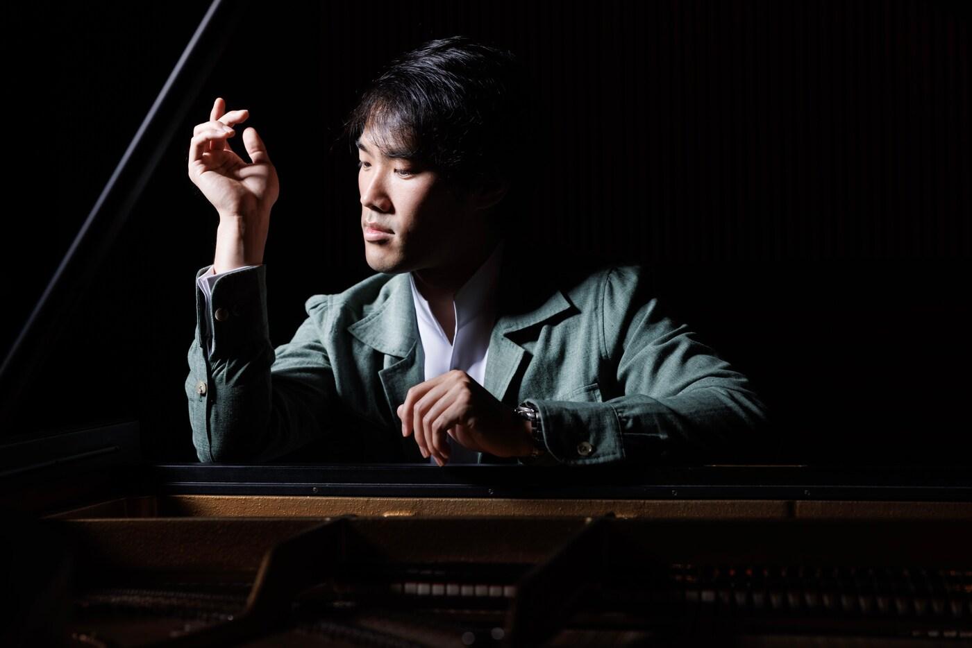본문 이미지 - 피아니스트 브루스 리우.ⓒBartek Barczyk(마스트미디어 제공)