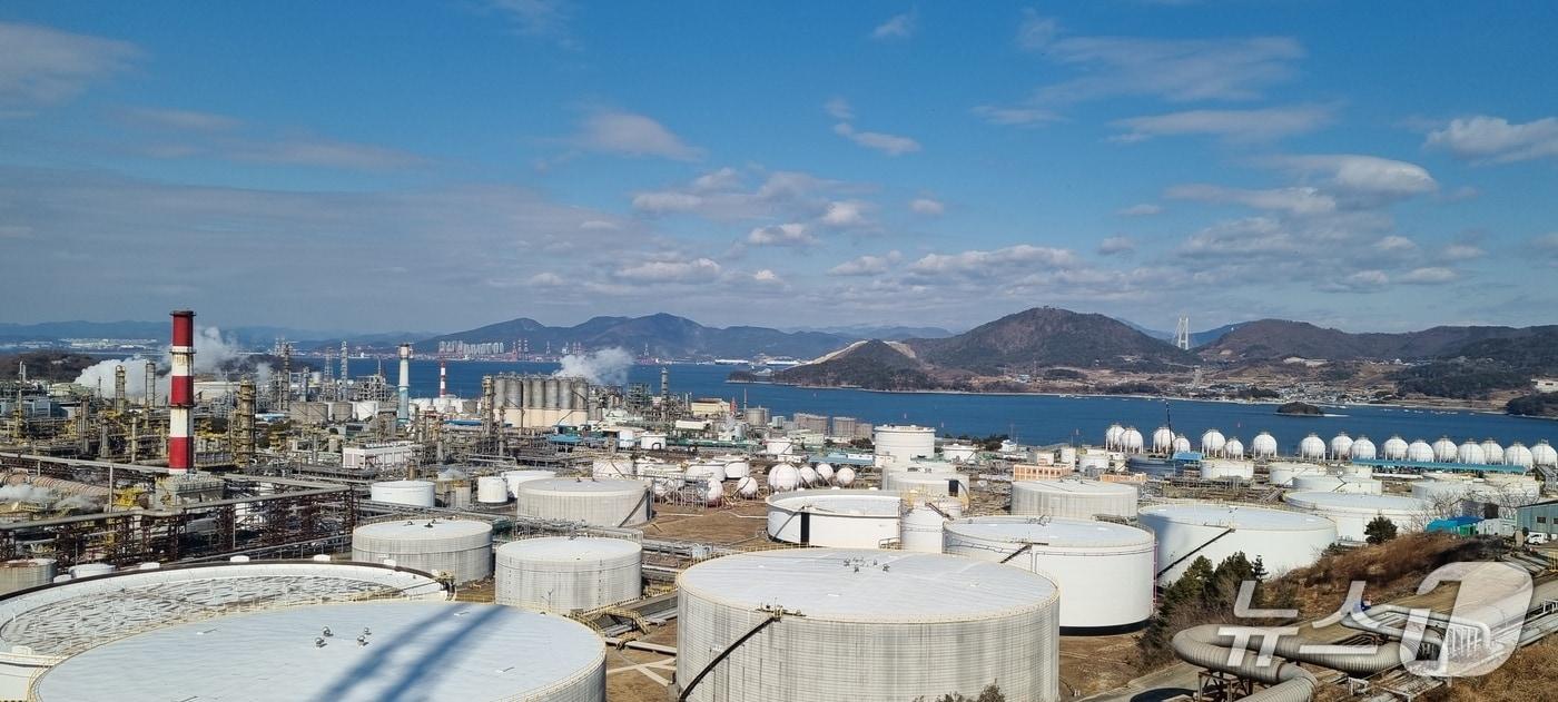 본문 이미지 - 여수산단 전경.(전남도 제공. 재판매 및 DB금지) 2025.5.5/뉴스1