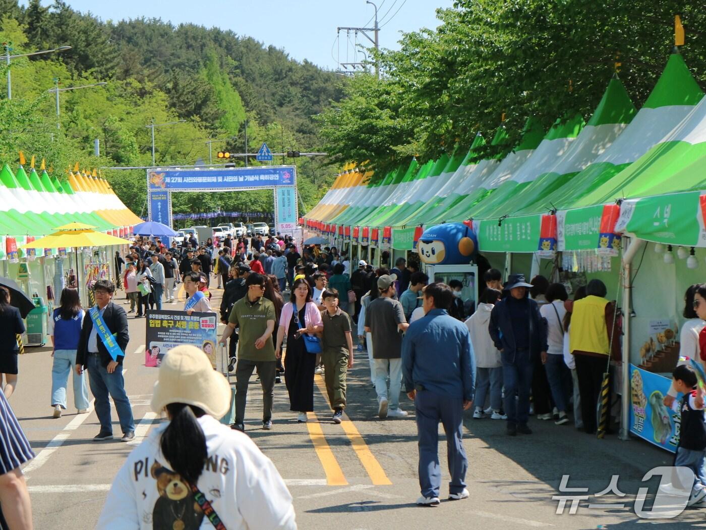 본문 이미지 - 제27회 와룡문화제 축제 부스.(사천시 제공. 재판매 및 DB금지.)