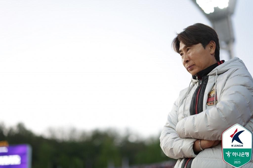 본문 이미지 - 김기동 서울 감독(한국프로축구연맹 제공) 