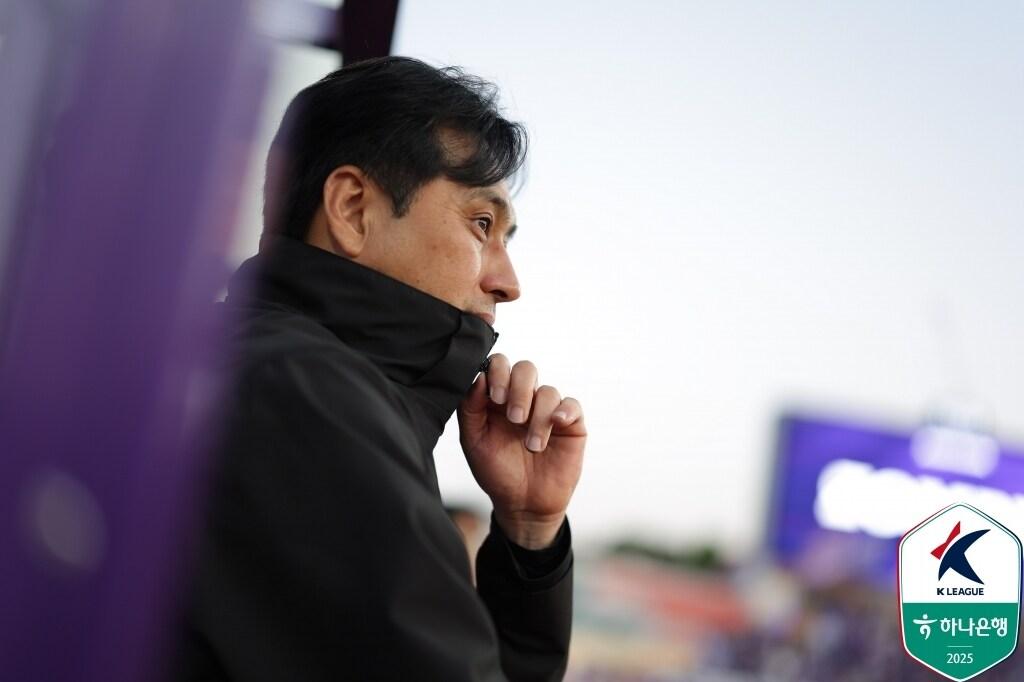 본문 이미지 - 유병훈 안양 감독(한국프로축구연맹 제공) 