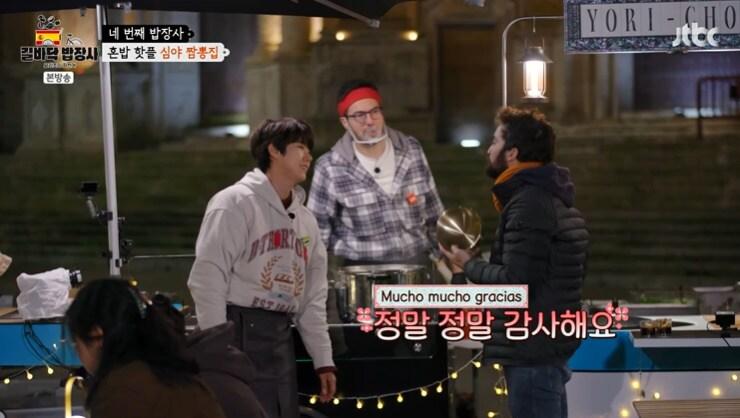 본문 이미지 - JTBC &#39;길바닥 밥장사&#39; 캡처