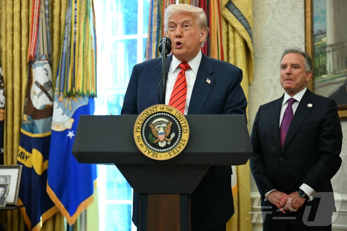 도널드 트럼프 미국 대통령이 5월 6일&#40;현지시간&#41; 워싱턴 백악관에서 열린 스티브 위트코프 중동 특사의 취임 선서식에서 연설하고 있다. 2025.05.07 ⓒ AFP=뉴스1 ⓒ News1 우동명 기자
