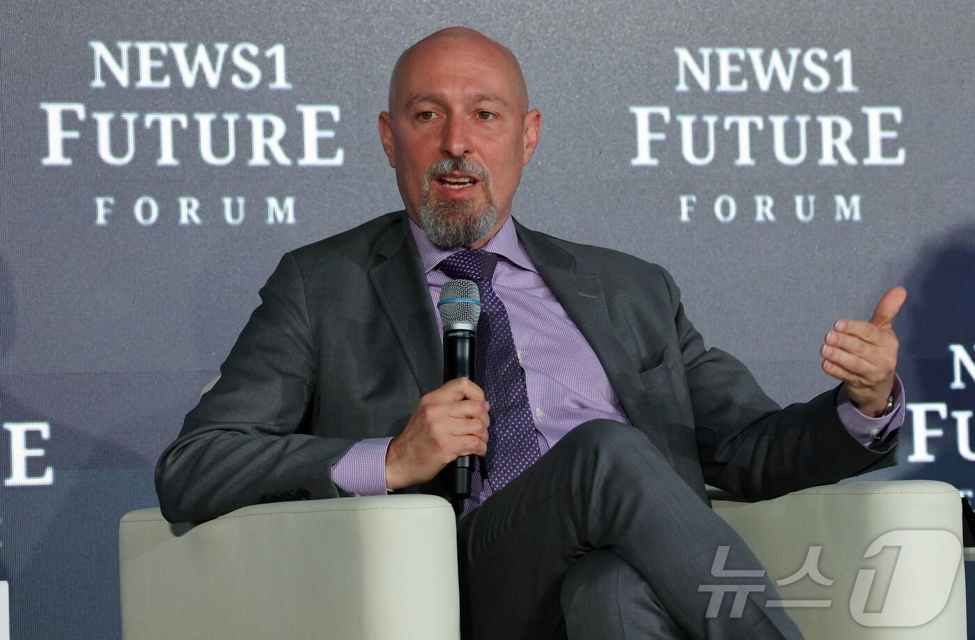 트로이 스탠거론 월슨센터 한국센터장이 7일 서울 여의도 페어몬트 호텔에서 열린 뉴스1 미래포럼에서 토론에 참석해 발언하고 있다. ‘트럼프 2.0과 新한국:위기 극복 해법 찾기’를 주제로 열린 이번 포럼은 뉴스1 주최로 열렸다. 2025.5.7/뉴스1 ⓒ News1 박세연 기자