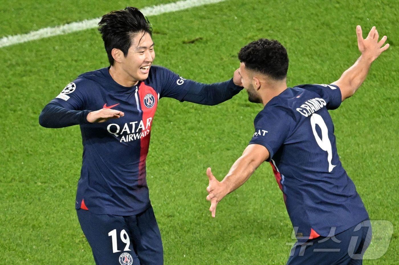 파리생제르맹의 이강인(왼쪽) ⓒ AFP=뉴스1