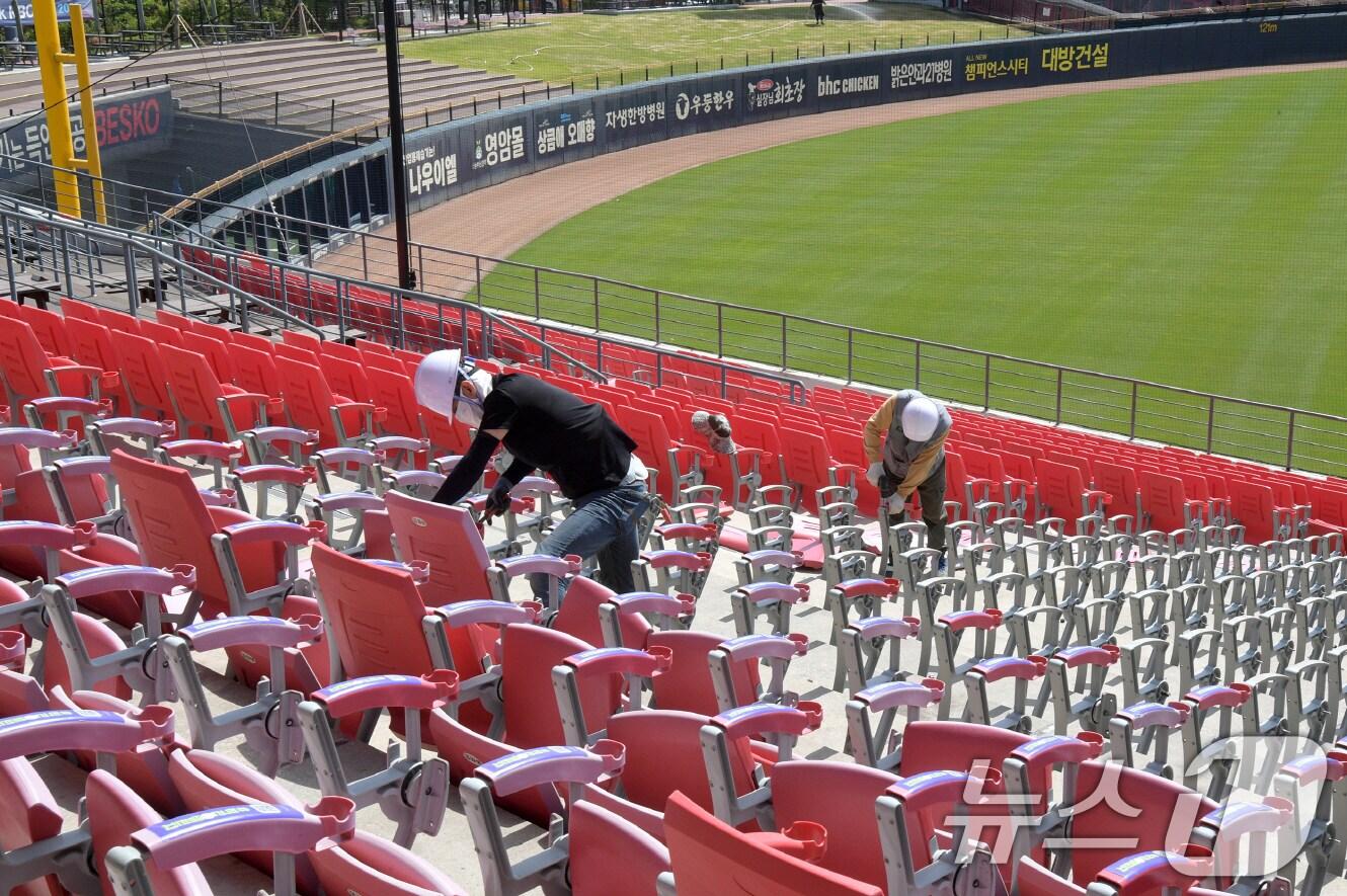 본문 이미지 - 광주기아 챔피언스필드 노후 관람석 전면 교체.(광주시 제공. 재판매 및 DB 금지) 