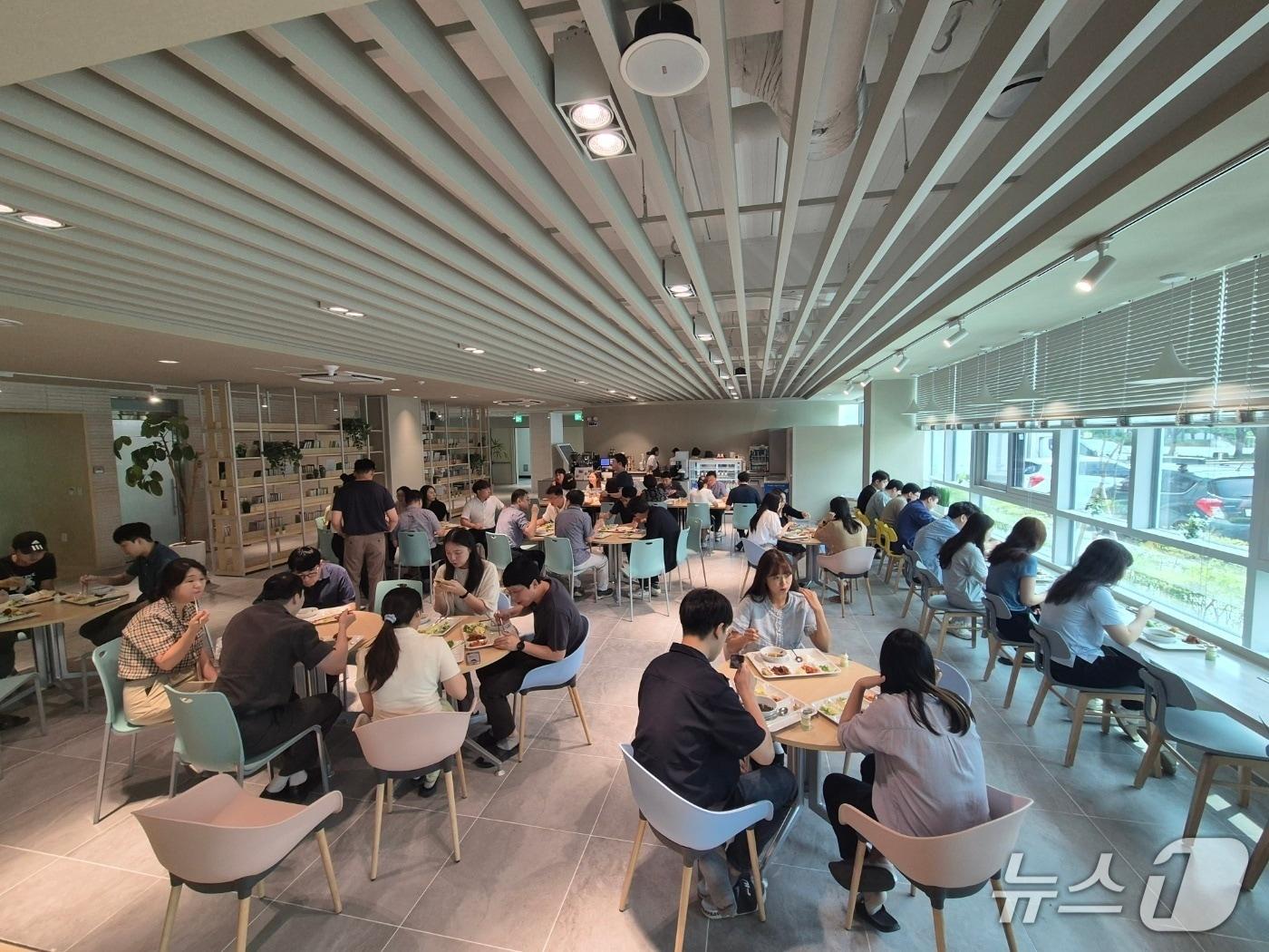 본문 이미지 - 화성오산교육지원청 구내식당 